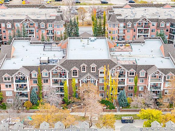 3rd image of 2320 W Erlton St SW #302