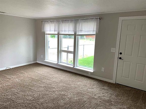 4th image of 407 Argenta Ave