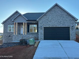 515 Carrington Blvd, Lenoir City, TN 37771