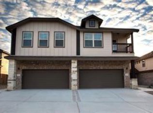 143 Lakeview Ct, Kyle, TX 78640
