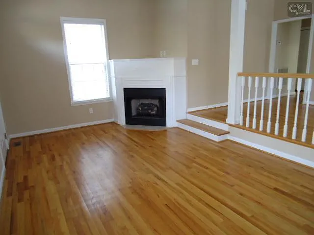 460 Summerlea Dr — Photo 2