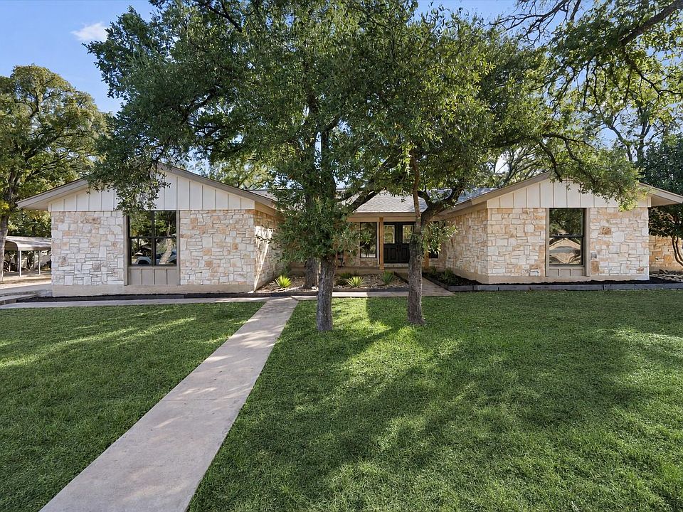 1st image of 4204 Sevilla Dr