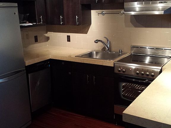 5th image of 752 Bellevue Ave E APT 306
