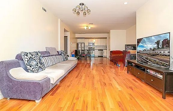 2nd image of 2523 W 15th St Floor 1