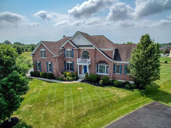 2nd image of 616 Parkman Ct