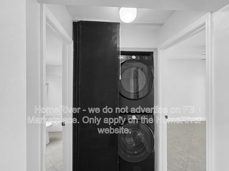 616 Beach Park Ln #V261 — Photo 4