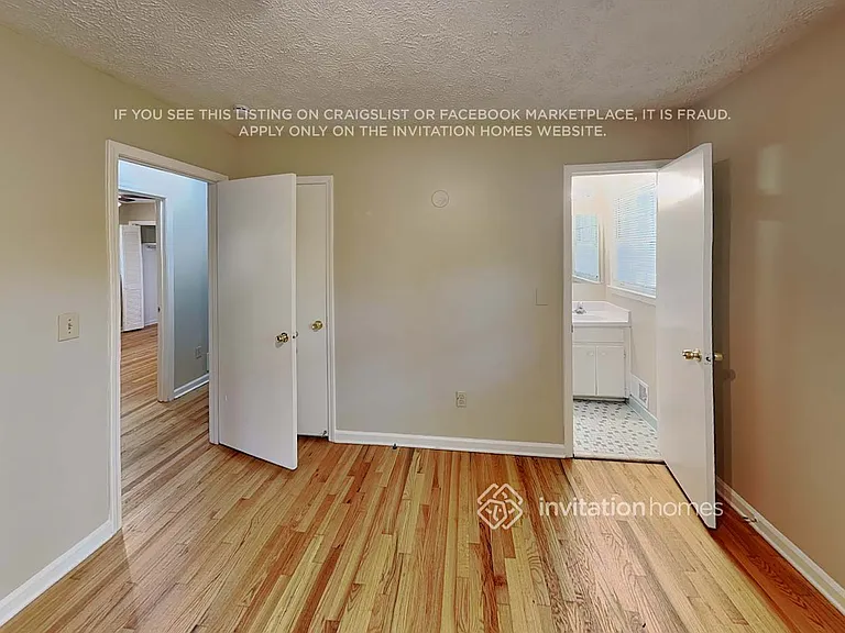 5676 Crestwood Dr — Photo 13
