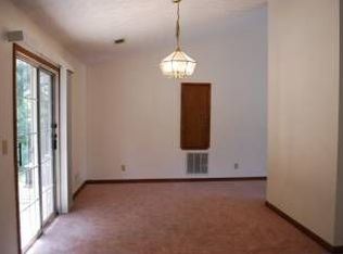 411 Colemans Run, Woodstock, GA 30188