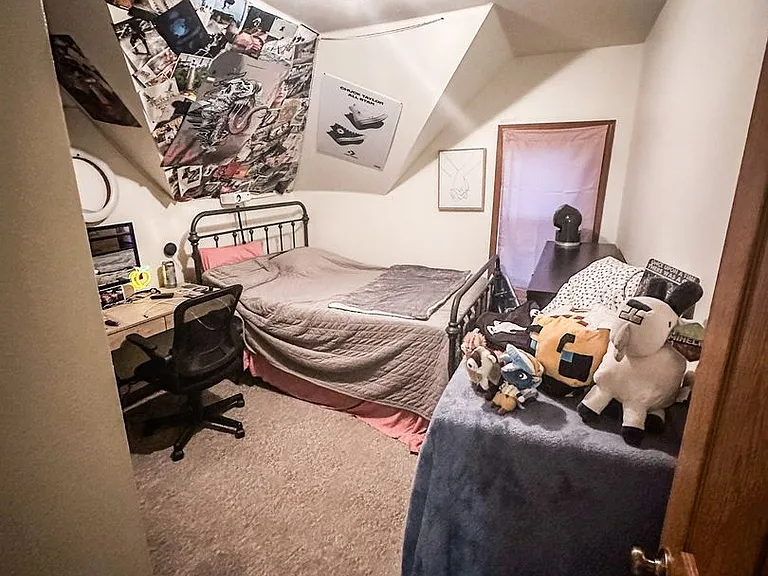 429 Niagara St #1/2 — Photo 7