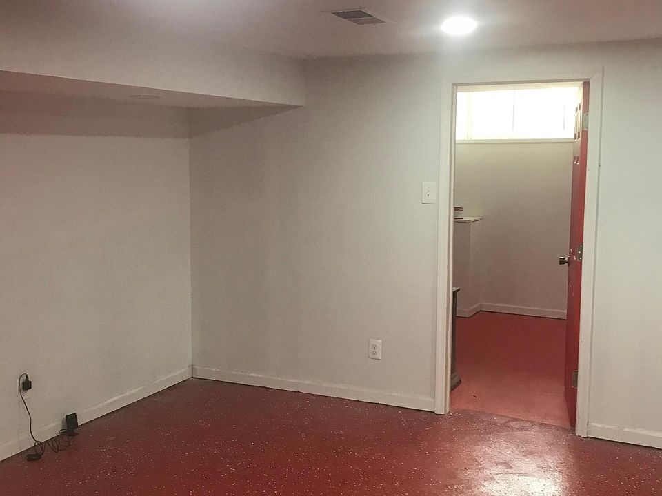 2nd image of 7037 Ogontz Ave APT 1