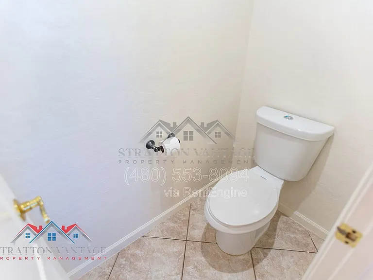 1231 N Layman St — Photo 53
