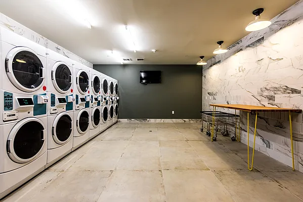 Rented by Nooklyn NYC LLC | media 38