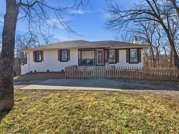 21800 S Martha Rd, Peculiar, MO 64078