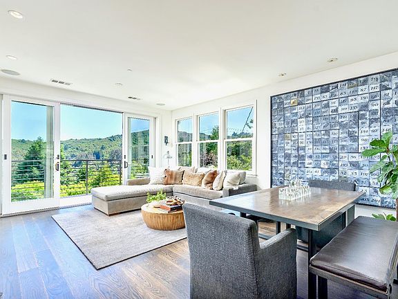 4th image of 36 Edgewood Avenue