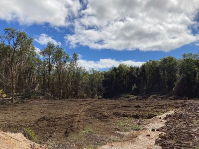 Komo St, Volcano, HI, 96785
