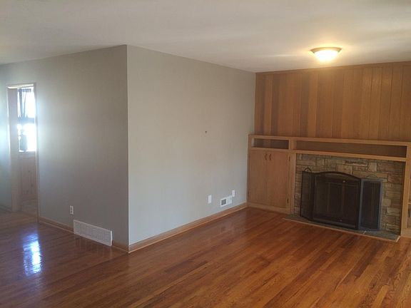 3rd image of 305 E Porte Cimi Pas St