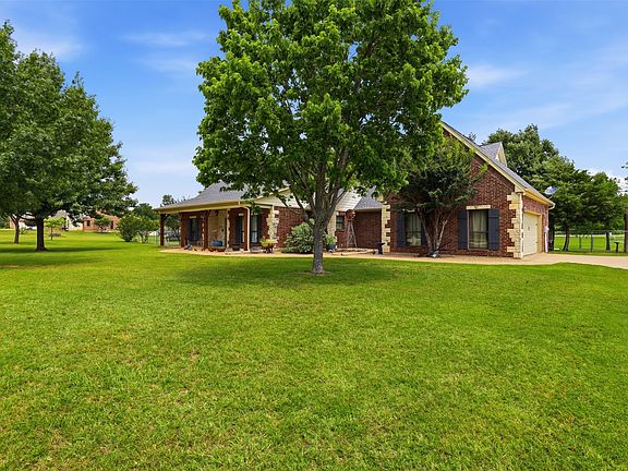 5th image of 2421 Pecan Springs Rd