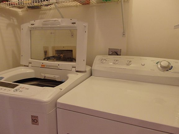 5th image of 10501 SE Croft Ct APT D-7