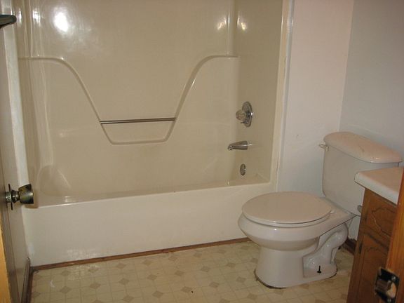 3rd image of 1301 Prospectors Dr
