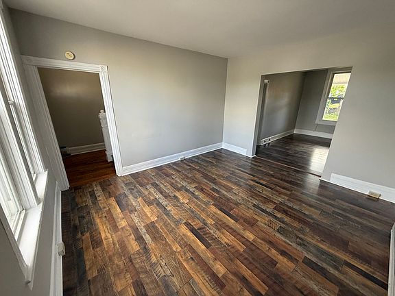 3rd image of 410 Wolf Ave