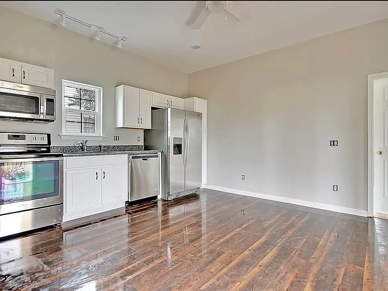 8 Orrs Ct #C — Photo 1