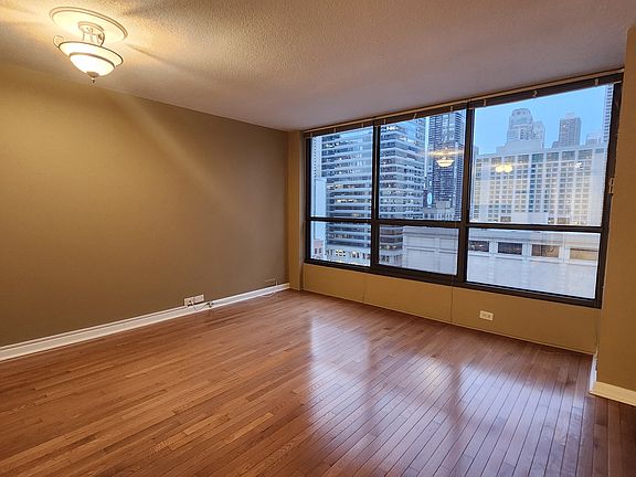 2nd image of 405 N Wabash Ave Unit 701