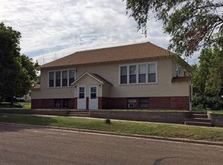 104 W 3rd St, Saint Francis, KS 67756