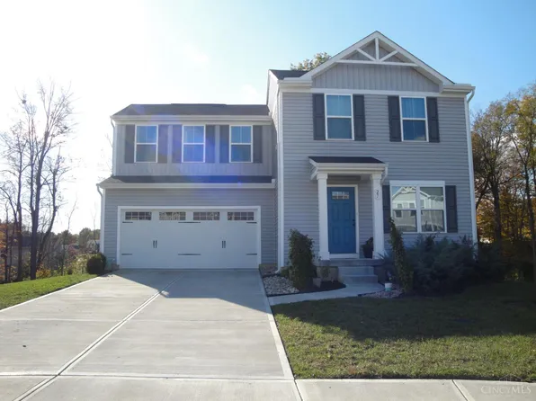 27 Locustwood Ct, Amelia, OH 45102