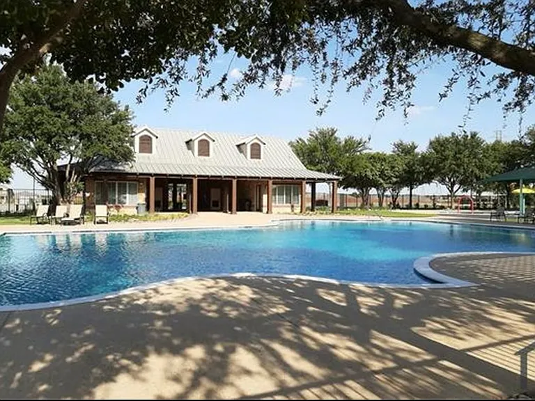 8433 Comanche Springs Dr — Photo 24