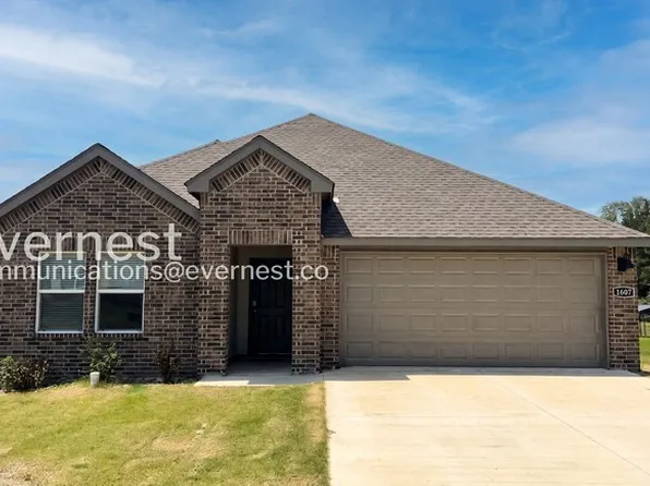 1607 Ridgefield Cir, Searcy, AR 72143