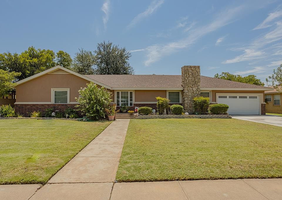 1st image of 121 Casa Grande Dr
