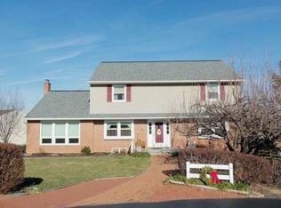 813 S Cedar St, Lititz, PA 17543