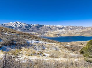 916 E Longview Dr, Hideout, UT 84036