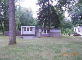 125 E River Rd, Muskegon, MI 49445