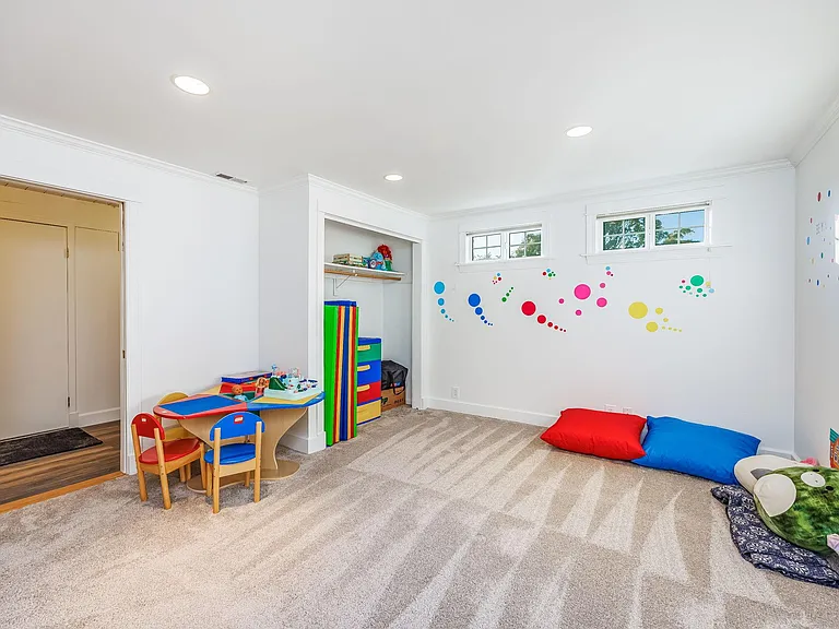 10648 NE 47th Pl — Photo 29