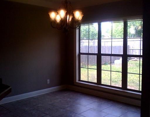 3rd image of 208 Sherwood Dr