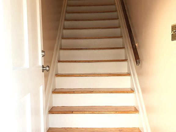 2nd image of 215 Atlantic Ave #2