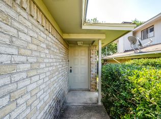 127 Allencrest Dr, White Settlement, TX 76108