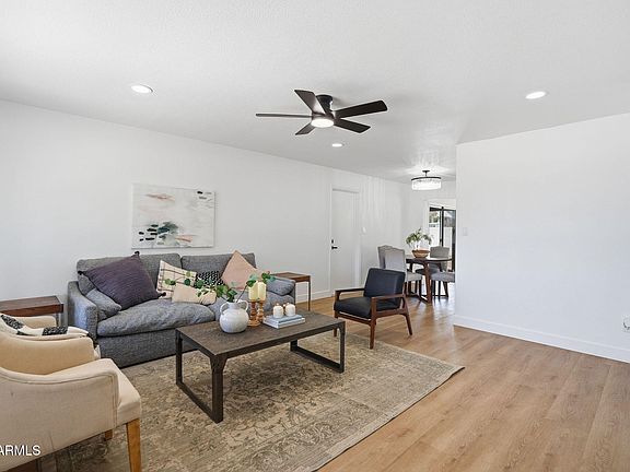 4th image of 182 S OAK Street