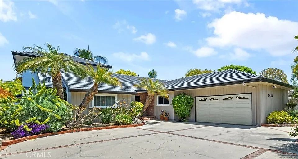 1st image of 5431 E El Jardin St