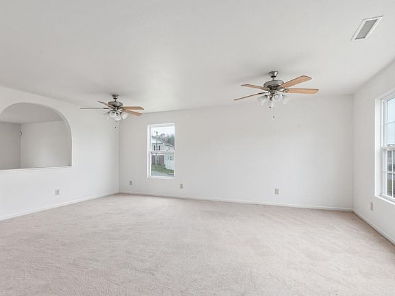 4th image of 119 Anastasia Ln