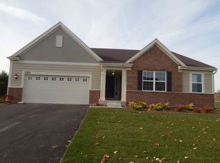 390 Copper Springs Ln, Elgin, IL 60124