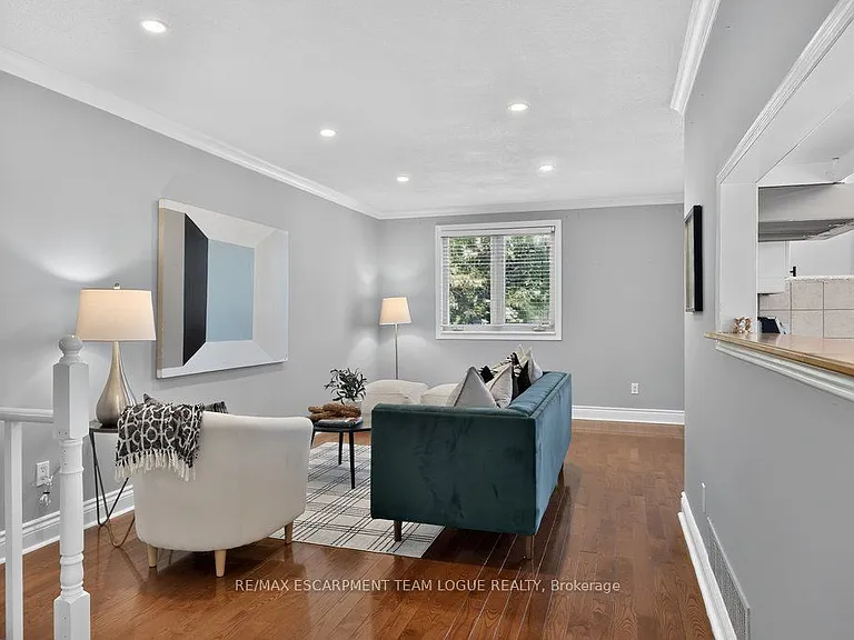 1444 Paddington Ct — Photo 5