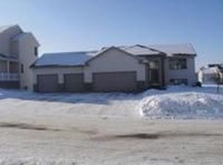 713 8th Ave NW, Byron, MN 55920