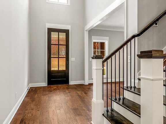 4th image of 16 Whitewood Farm Lot 16