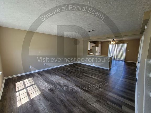 4th image of 404 Bainbridge Dr