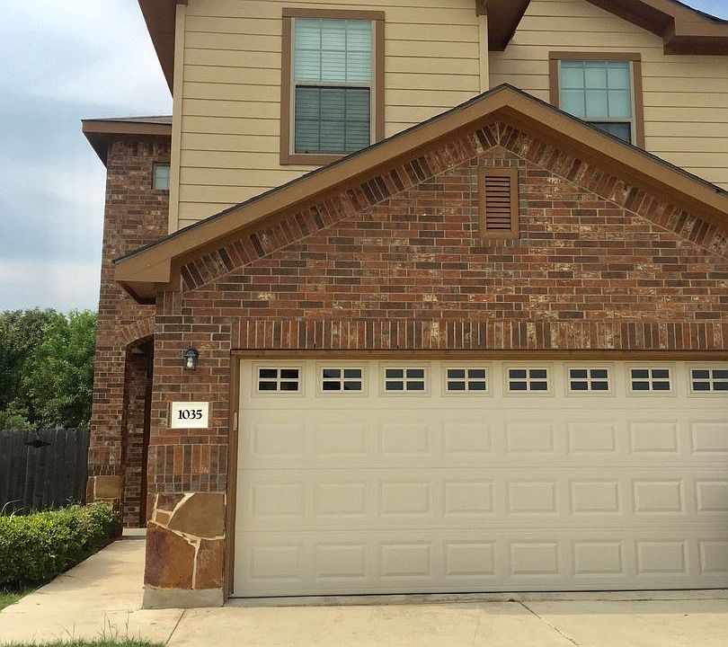 1st image of 1035 Brown Rock Dr