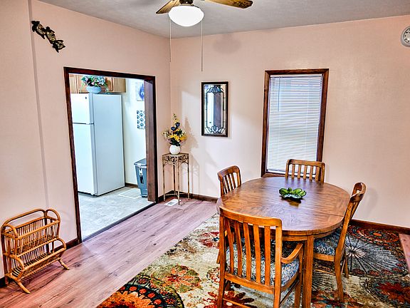 2nd image of 4103 Davis Ave #1
