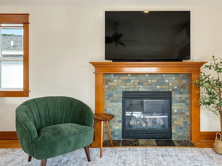3006 SW Hinds St — Photo 8