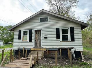 2058 E Jackson St, Springfield, IL 62703